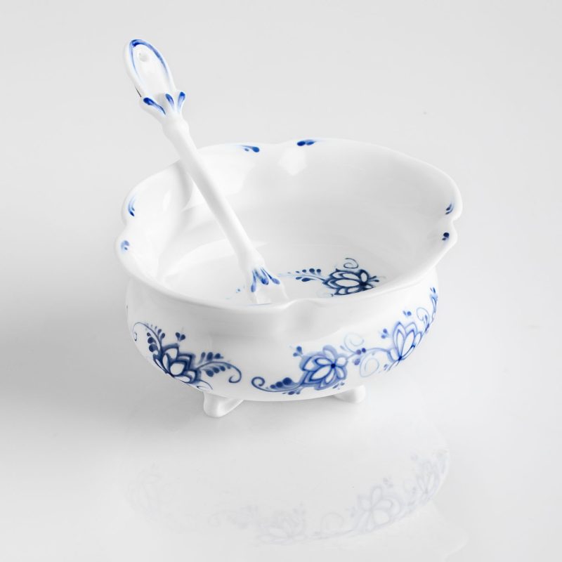 Подарочный набор «Традиции в веках» с икрой 200 г