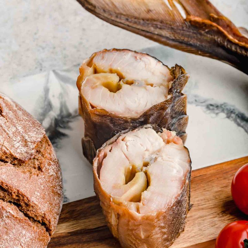 Стерлядь горячего копчения